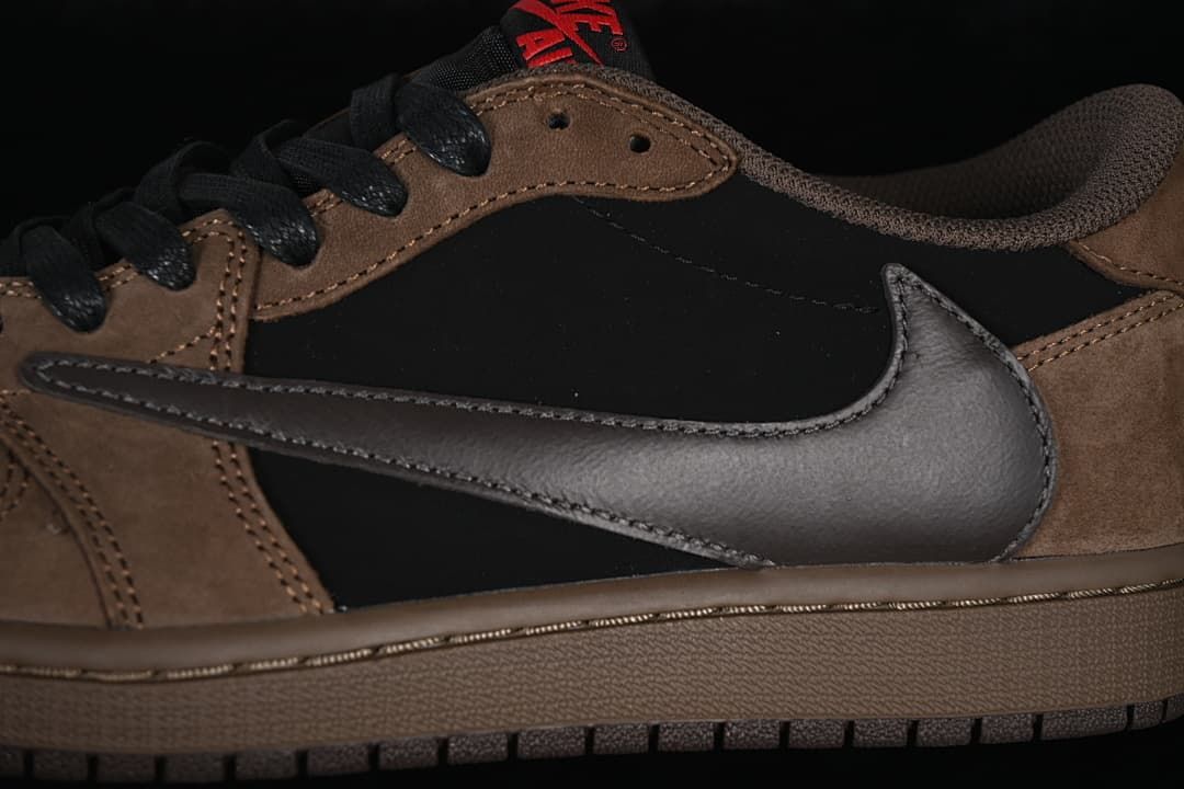 Nike Travis Scott x Air Jordan 1 Low OG Sneakers CQ4277-001