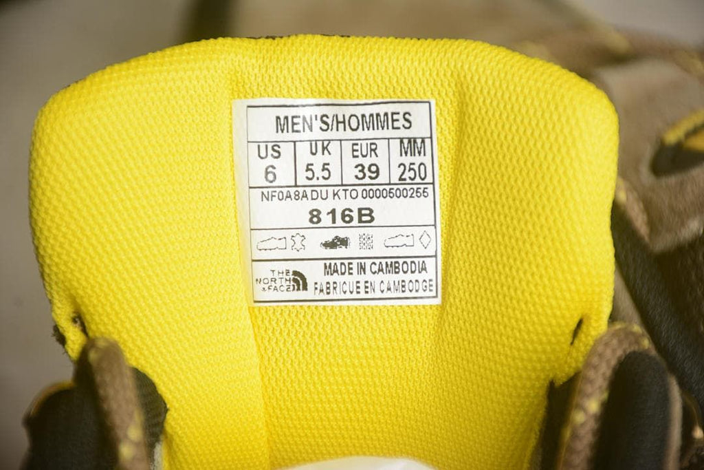 The North Face Cedar Mesa 816B Hiking Shoes, Sand