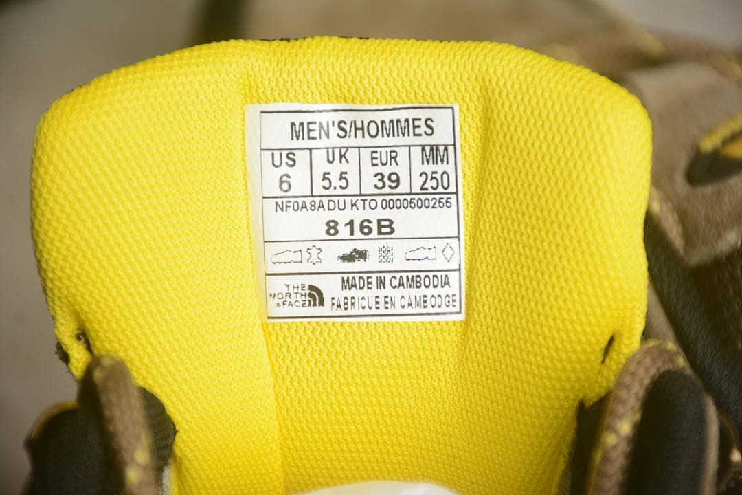 The North Face Cedar Mesa 816B Hiking Shoes, Sand