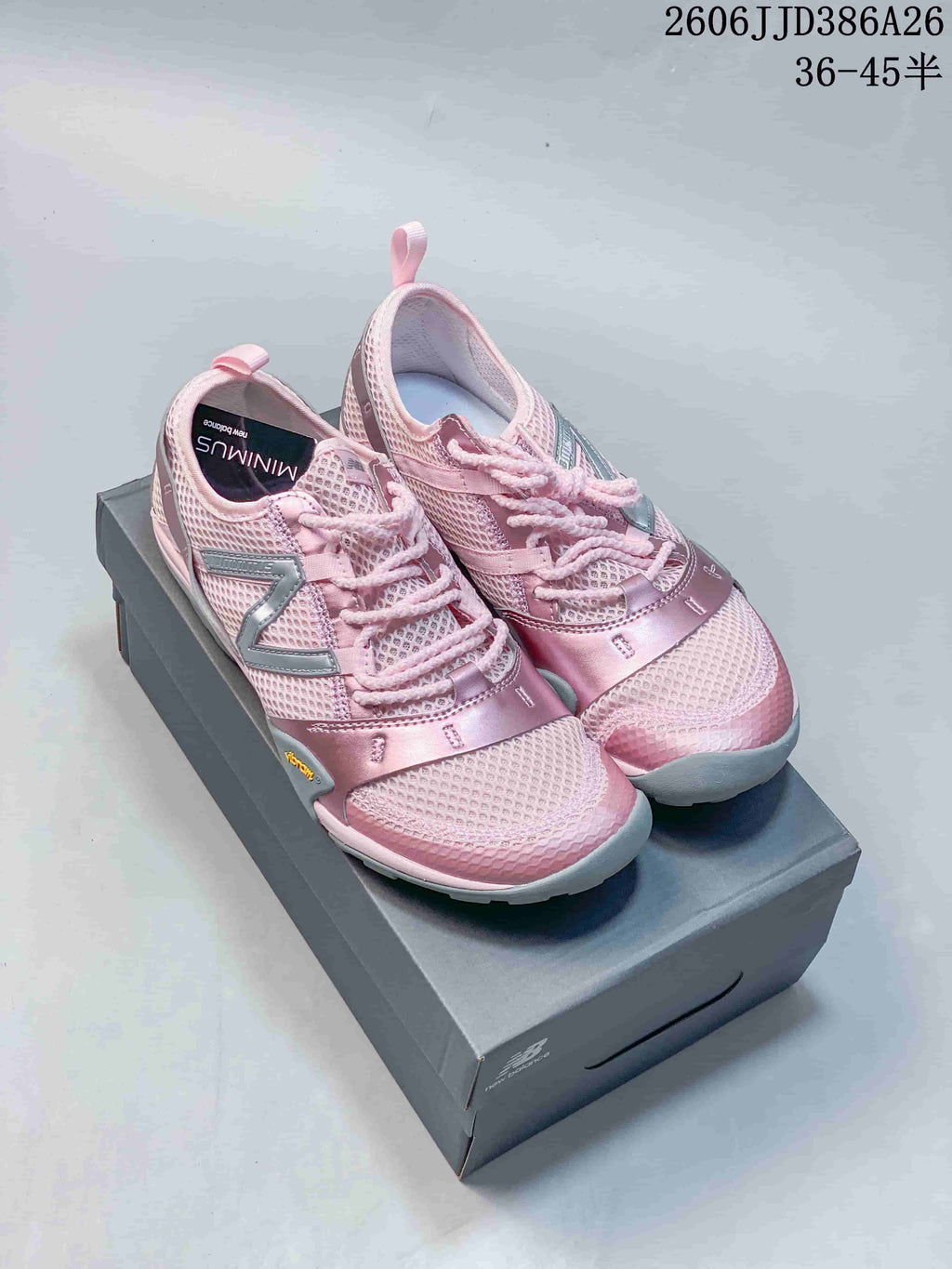 New Balance MT10O Issey Miyake Low-Top Trail Sneakers Pink JJD386A26