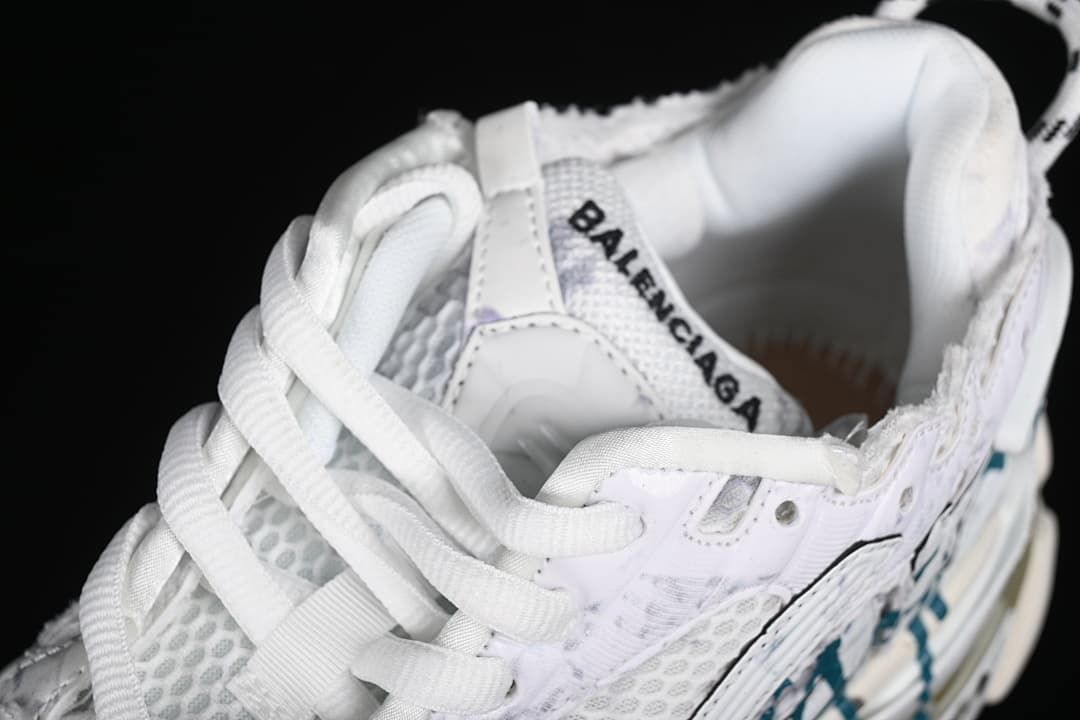 Balenciaga Runner 7.0 Multicolor Graphic Sneakers W3RNY0133