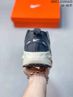 Nike Vomero 18 Running Sneakers Black White TD295A25
