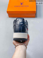 Nike Air Force 1 ’07 Low Sneakers in Navy and White