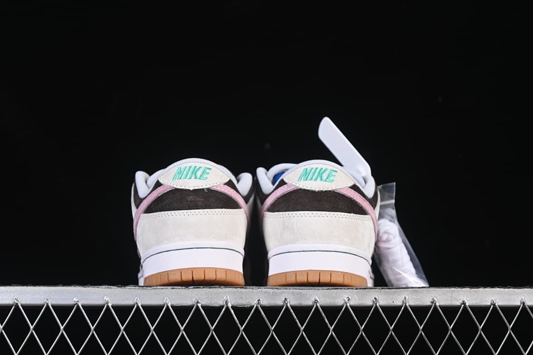 Nike SB Dunk Low Grey Pink Gum Skate Shoes HF3704-001