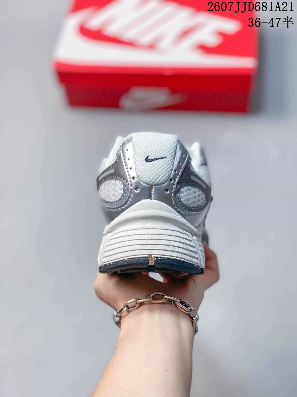 Nike V5 RNR White Grey Casual Sneakers JD681A21