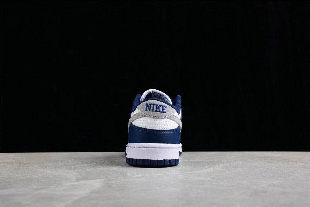 Nike SB Dunk Low FD9749-400 Midnight Blue Sneakers