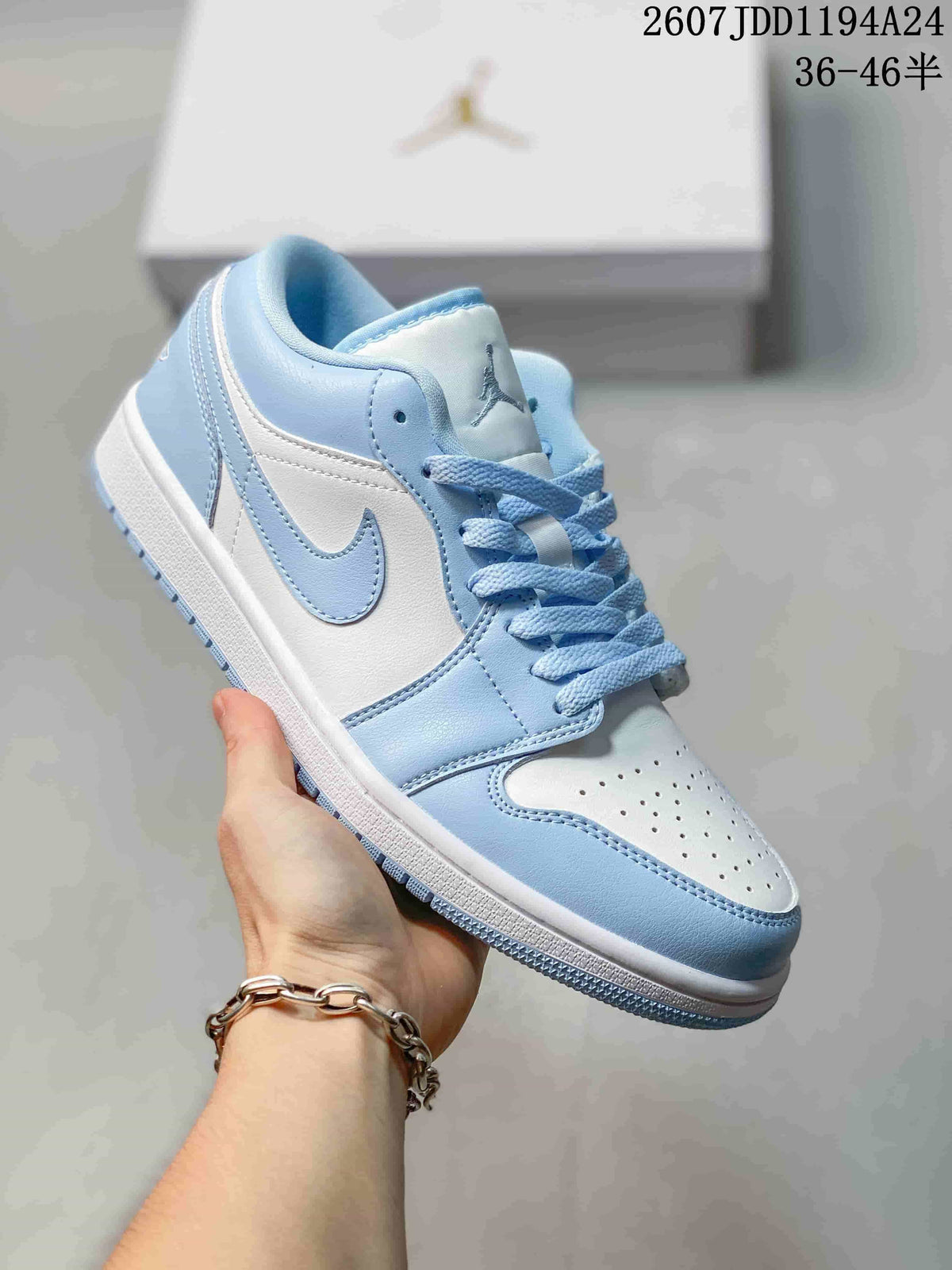 Jordan Air Jordan 1 Low Low-Top Sneakers