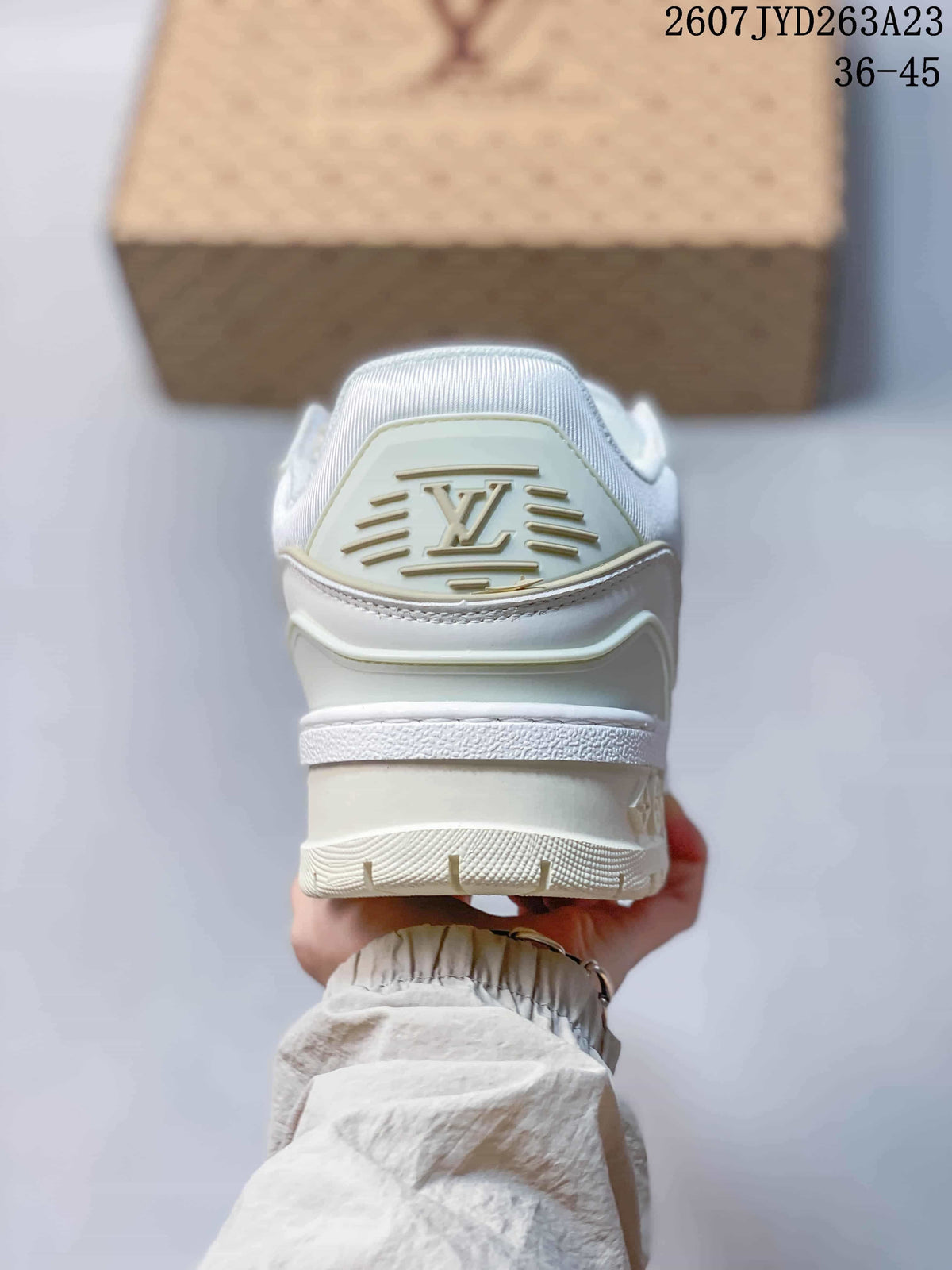 Louis Vuitton Trainer Maxi Low-Top Sneakers White 712530URY