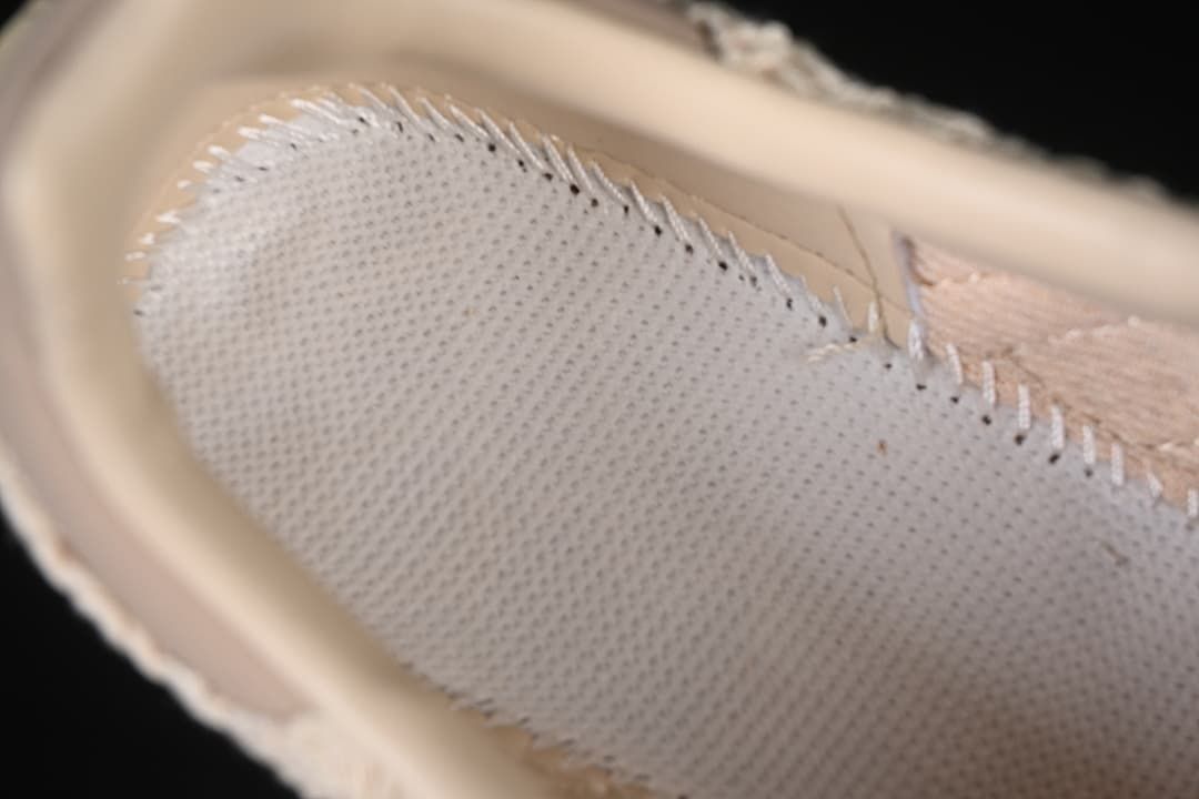 adidas Samba OG JR9446 Knit Sneakers in Beige