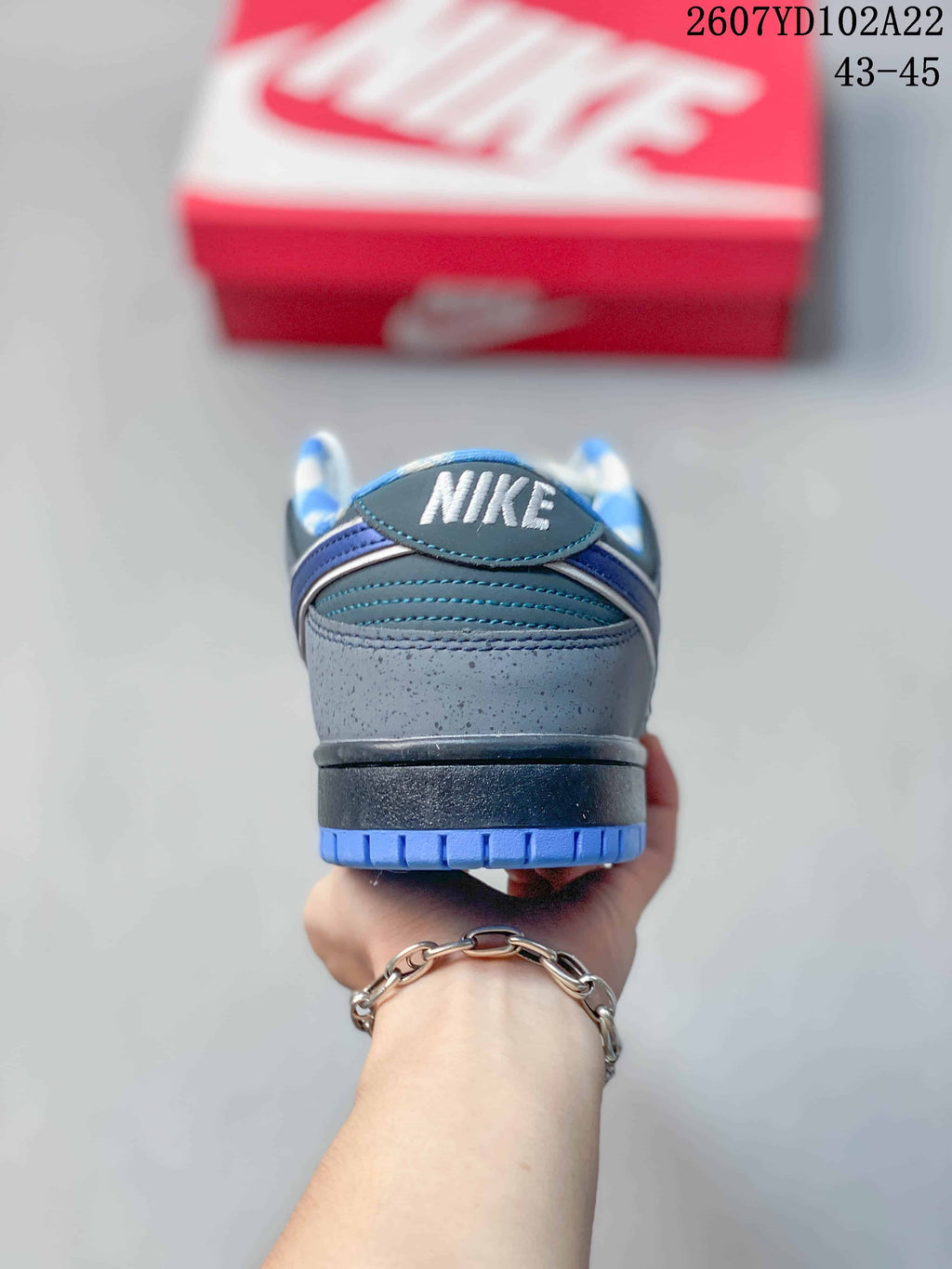 Nike SB Dunk Low Pro Sneakers Grey Blue 2607YD102A22