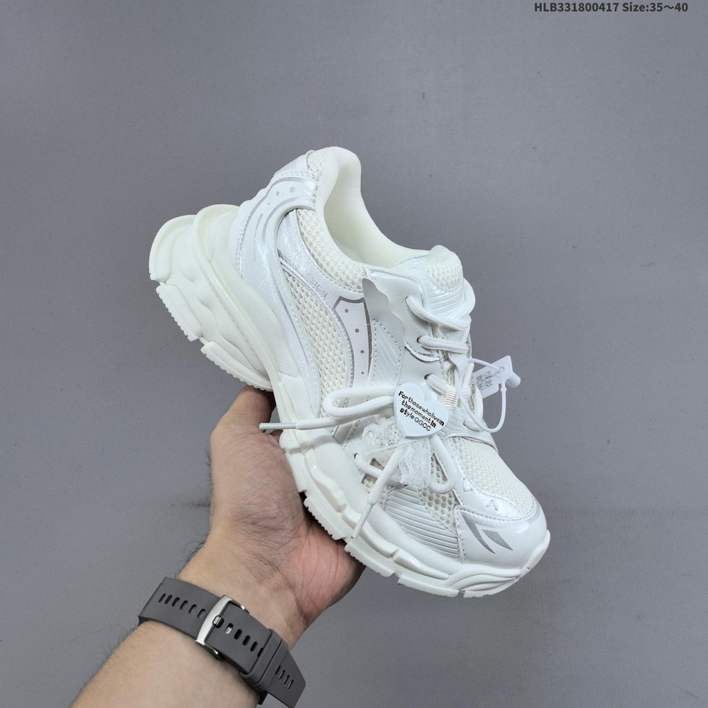 GG-CC Chunky Low Sneakers in White