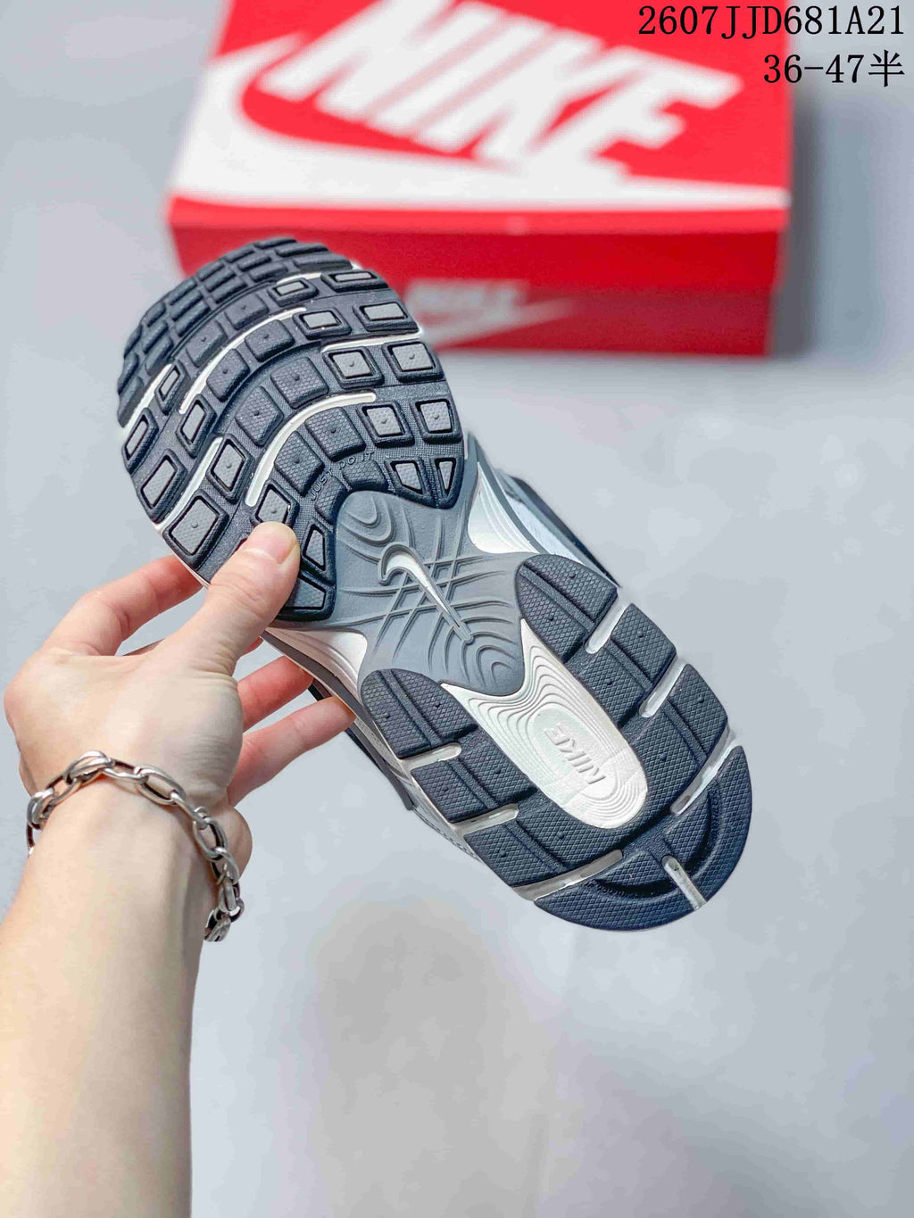 Nike V5 RNR White Grey Casual Sneakers JD681A21