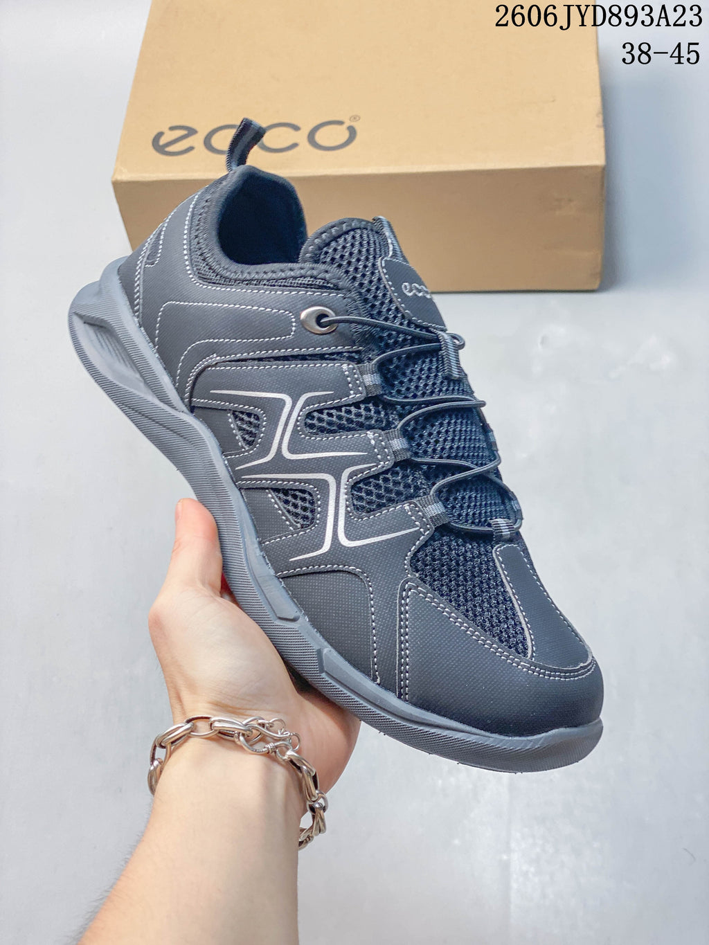 ECCO Sko Series Gray Low-Top Hiking Shoes
