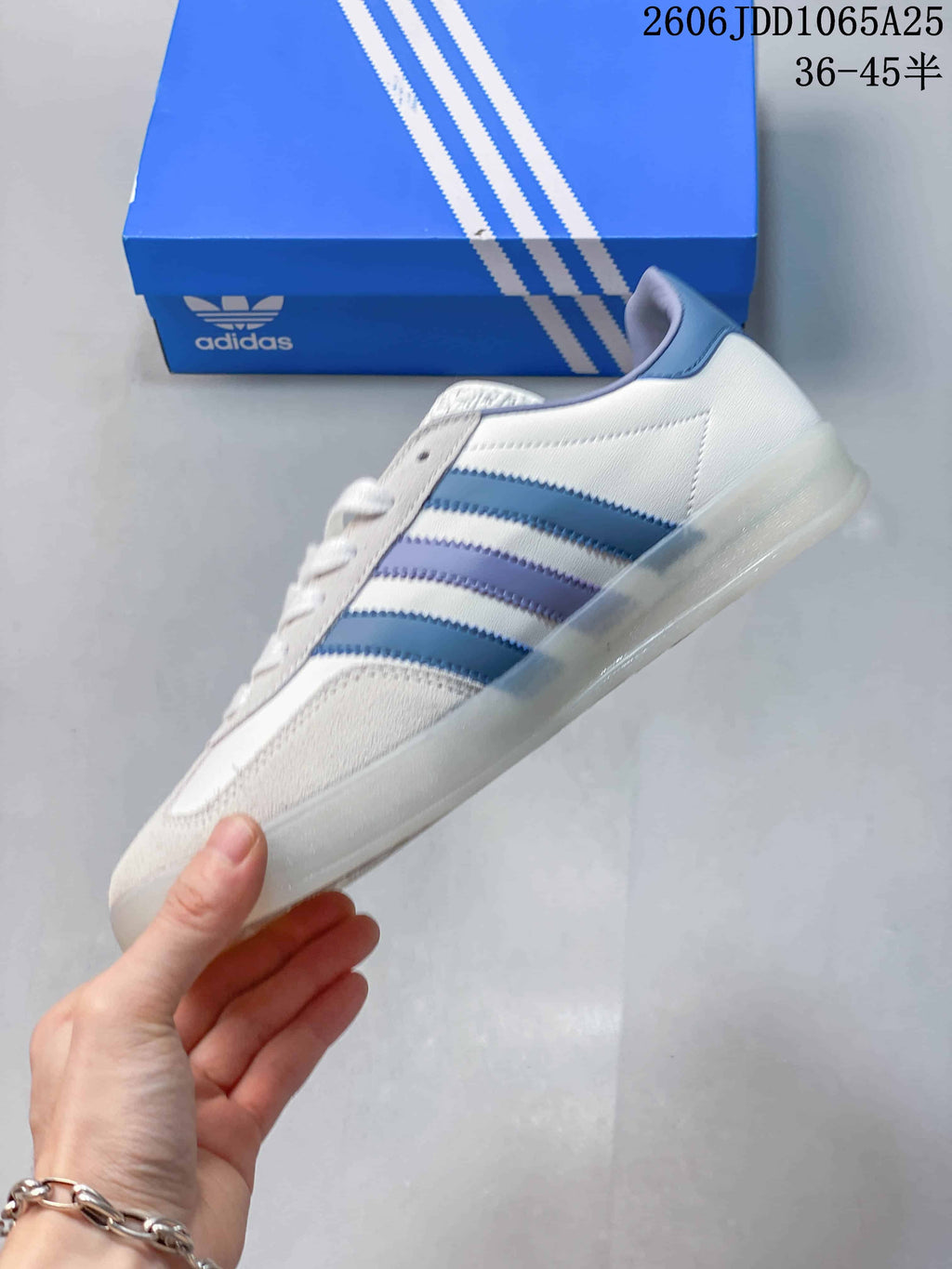 adidas Gazelle Sneakers White Blue 612050TIT