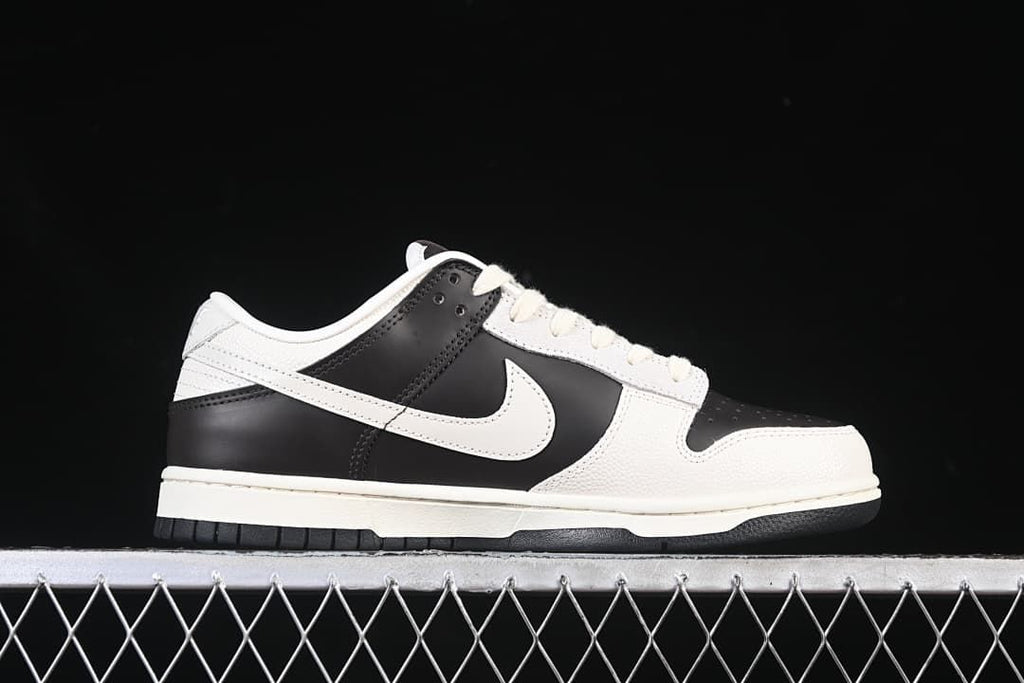 Nike SB Dunk Low Black and White Sneaker IH7333-200