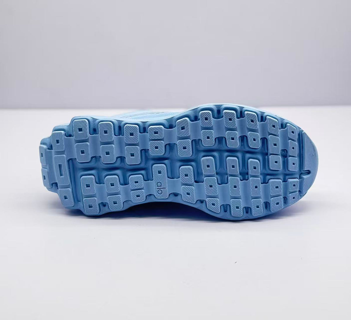 Alo Runner Sneakers Light Blue