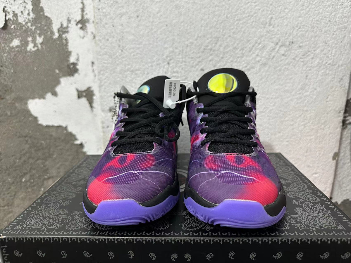 Nike Basketball Shoes in Black and Purple