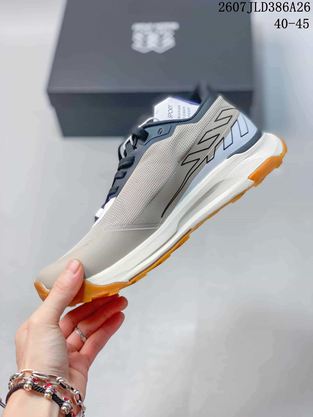 KOLON SPORT EGG LITE 2.0 Outdoor Sneakers Gray Beige 720040OWE