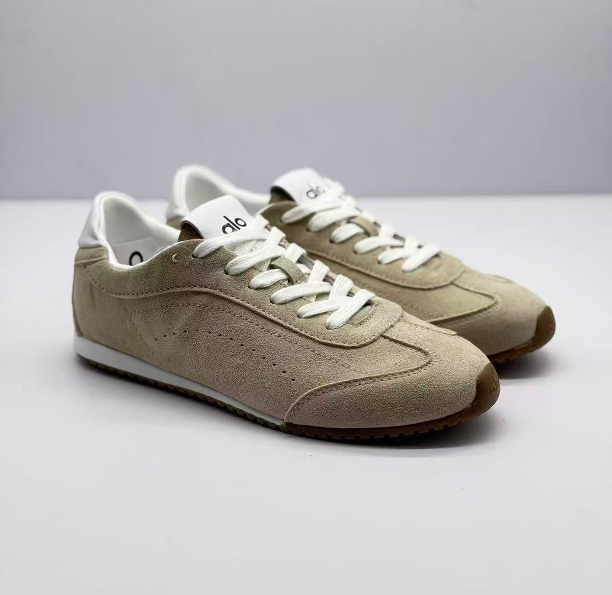 Alo Beige Low-Top Lace-Up Sneakers