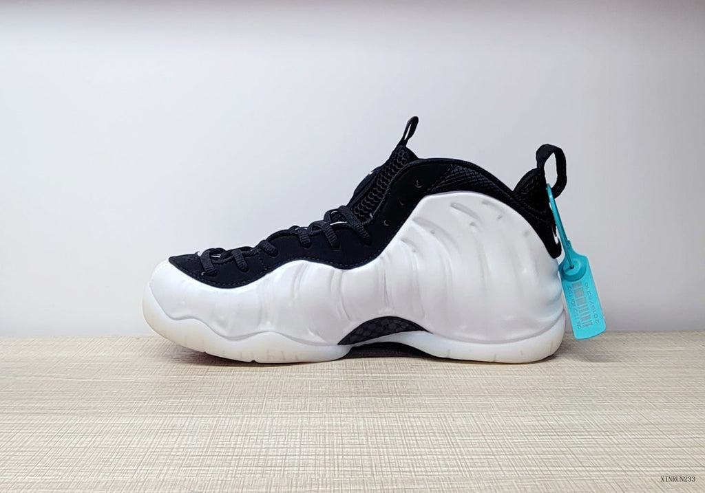 Nike Air Foamposite One White Black Sneakers