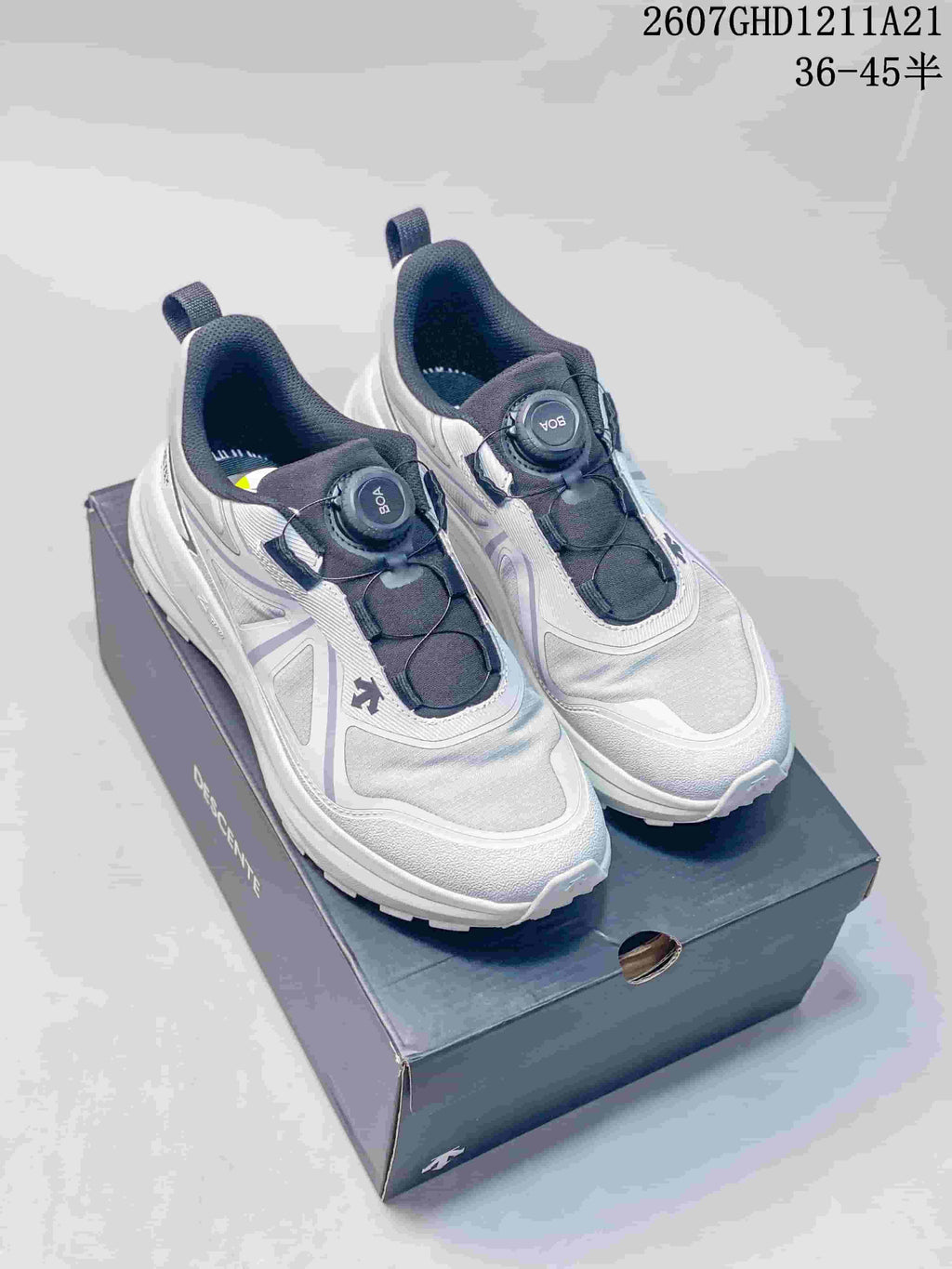 DESCENTE LAVITATE WIRE 3.0 Low-Top Sneakers