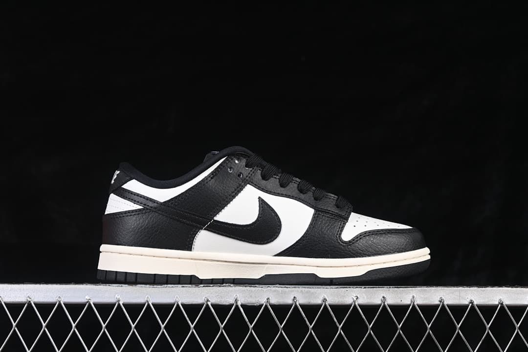 Nike Dunk Low SE Black and White Sneakers HQ7487-100
