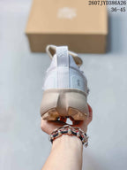 On LOEWE Low-Top Sneakers Light Gray 2607JYD386A26