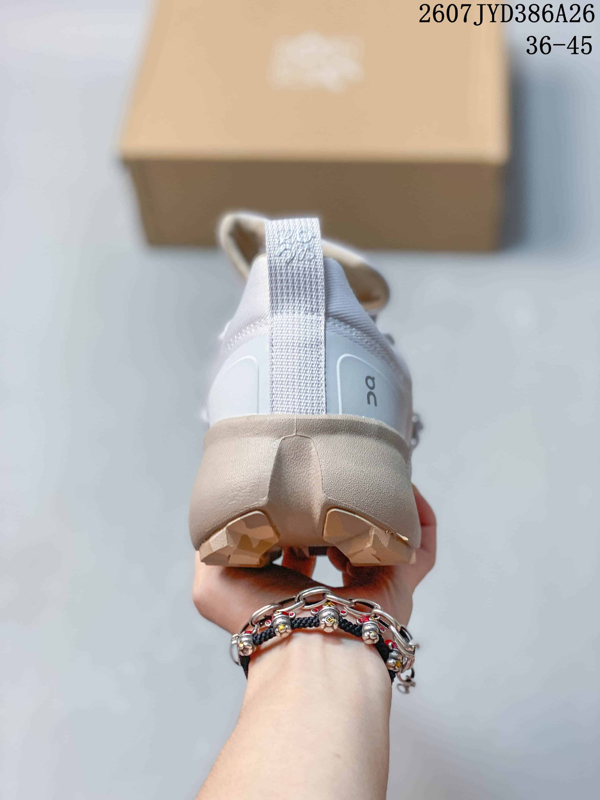 On LOEWE Low-Top Sneakers Light Gray 2607JYD386A26