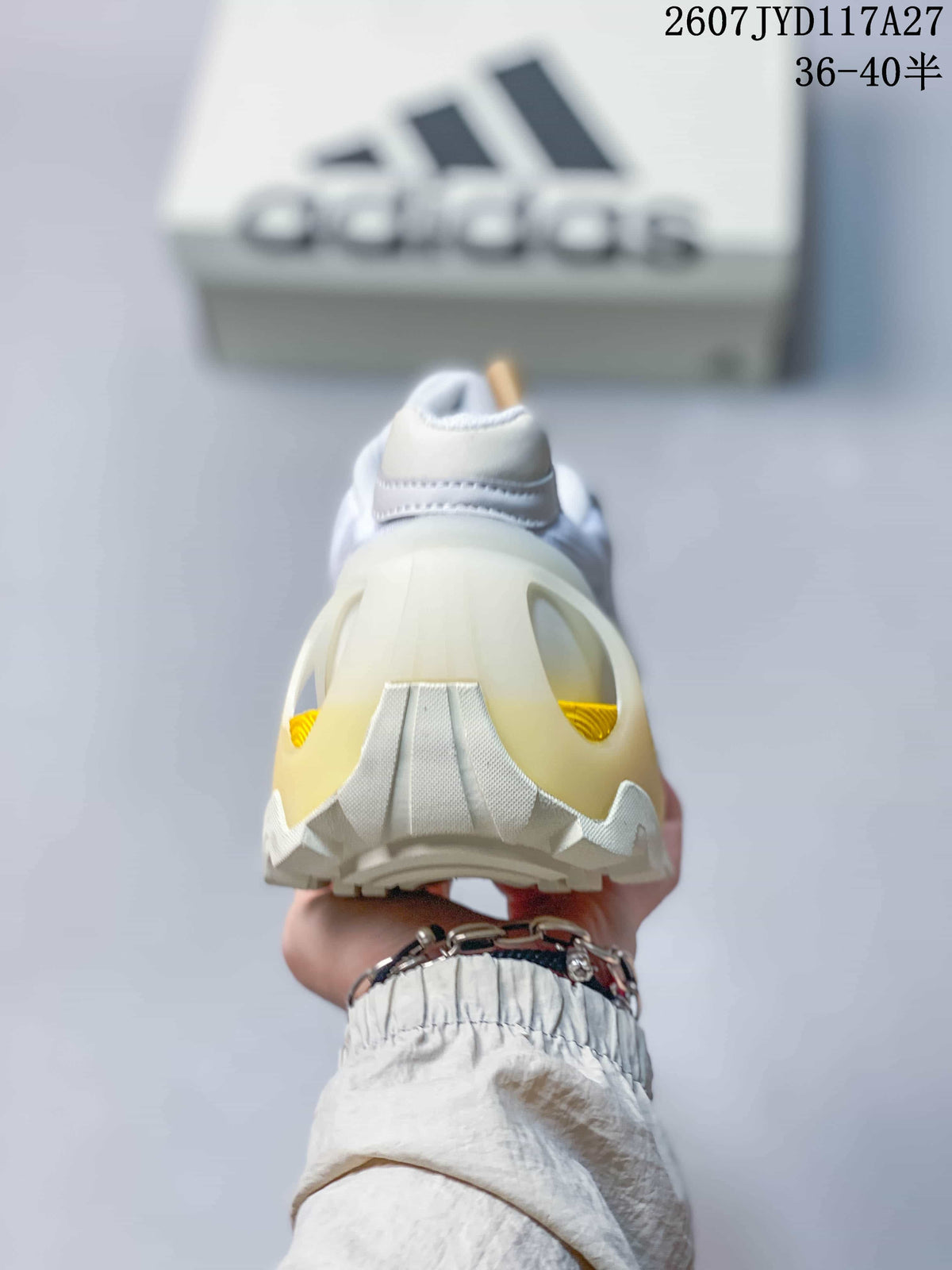 adidas OZWEEGO Wonder Runner Low-Top Sneakers White Gray Yellow