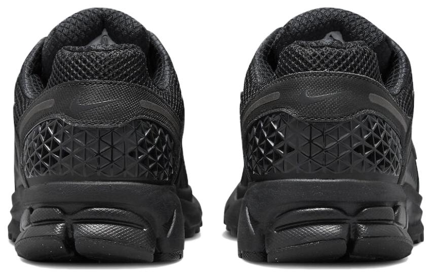Nike Zoom Vomero 5 'Triple Black'