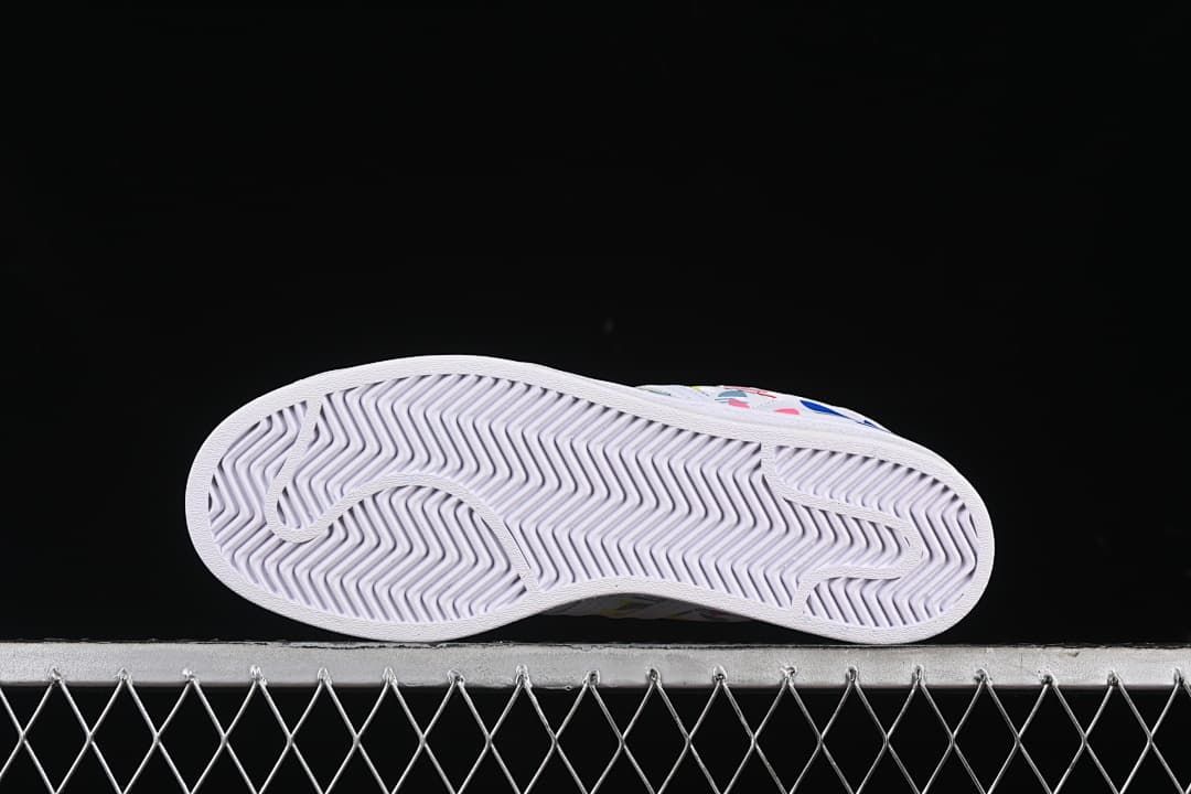 adidas Superstar H00183 Multicolor Shell-Toe Sneakers