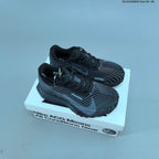 Nike ACG Mountain Fly Sneakers