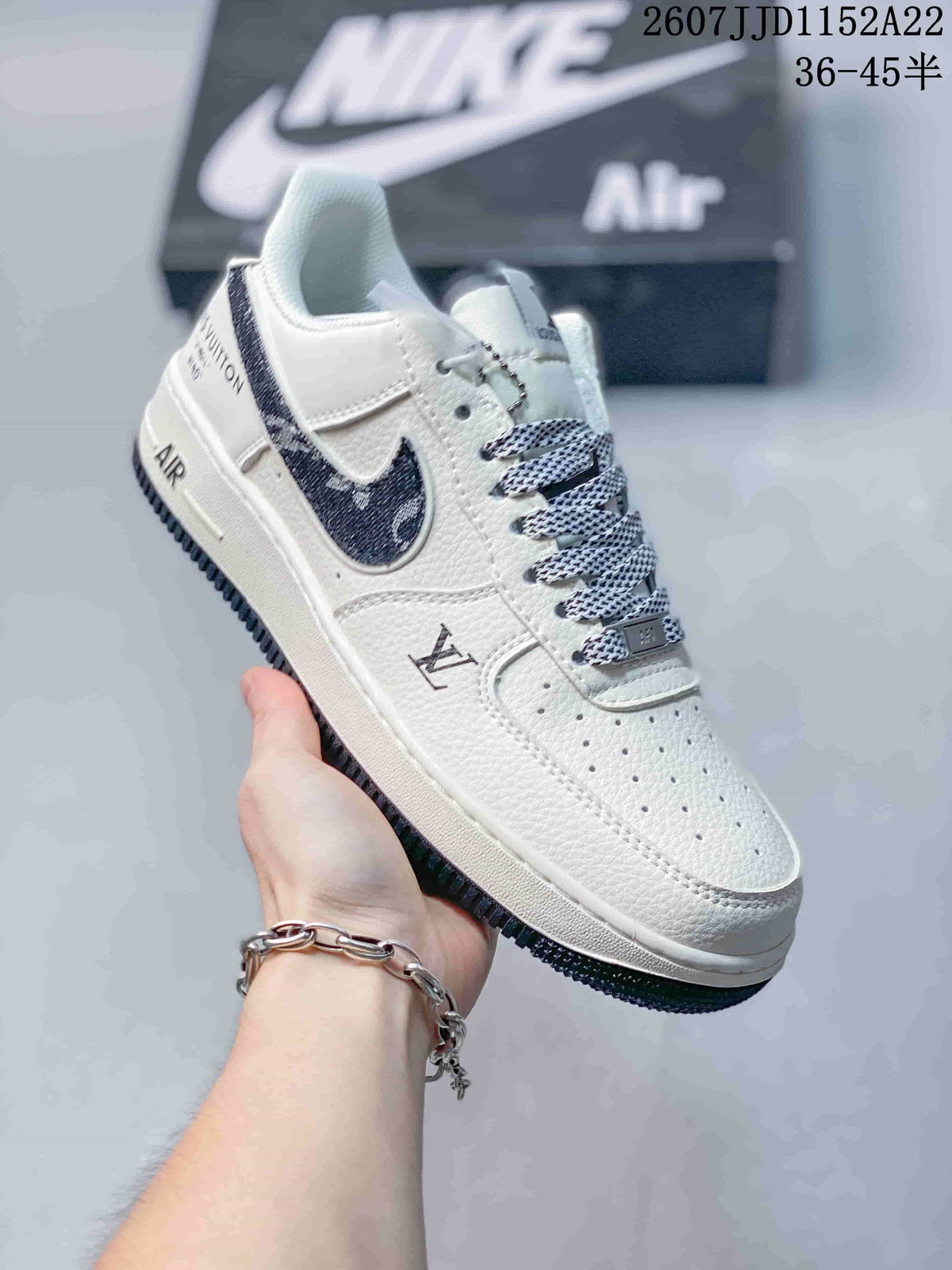 Nike Air Force 1 '07 Low White Navy Sneakers