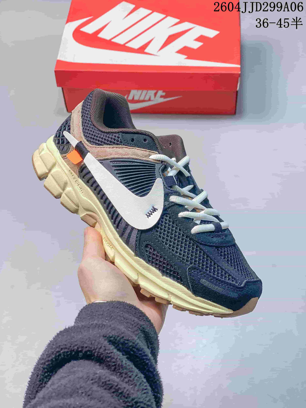 Nike Zoom Vomero 5 FJ4151-004 Running Sneakers