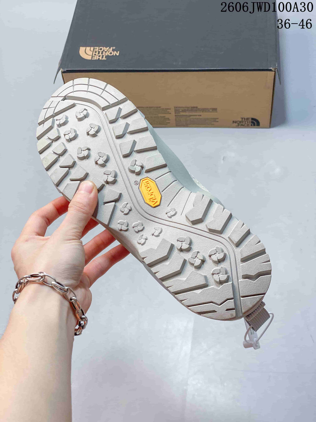 The North Face GLENCLYFFE Low-Top Outdoor Shoes, Light Gray