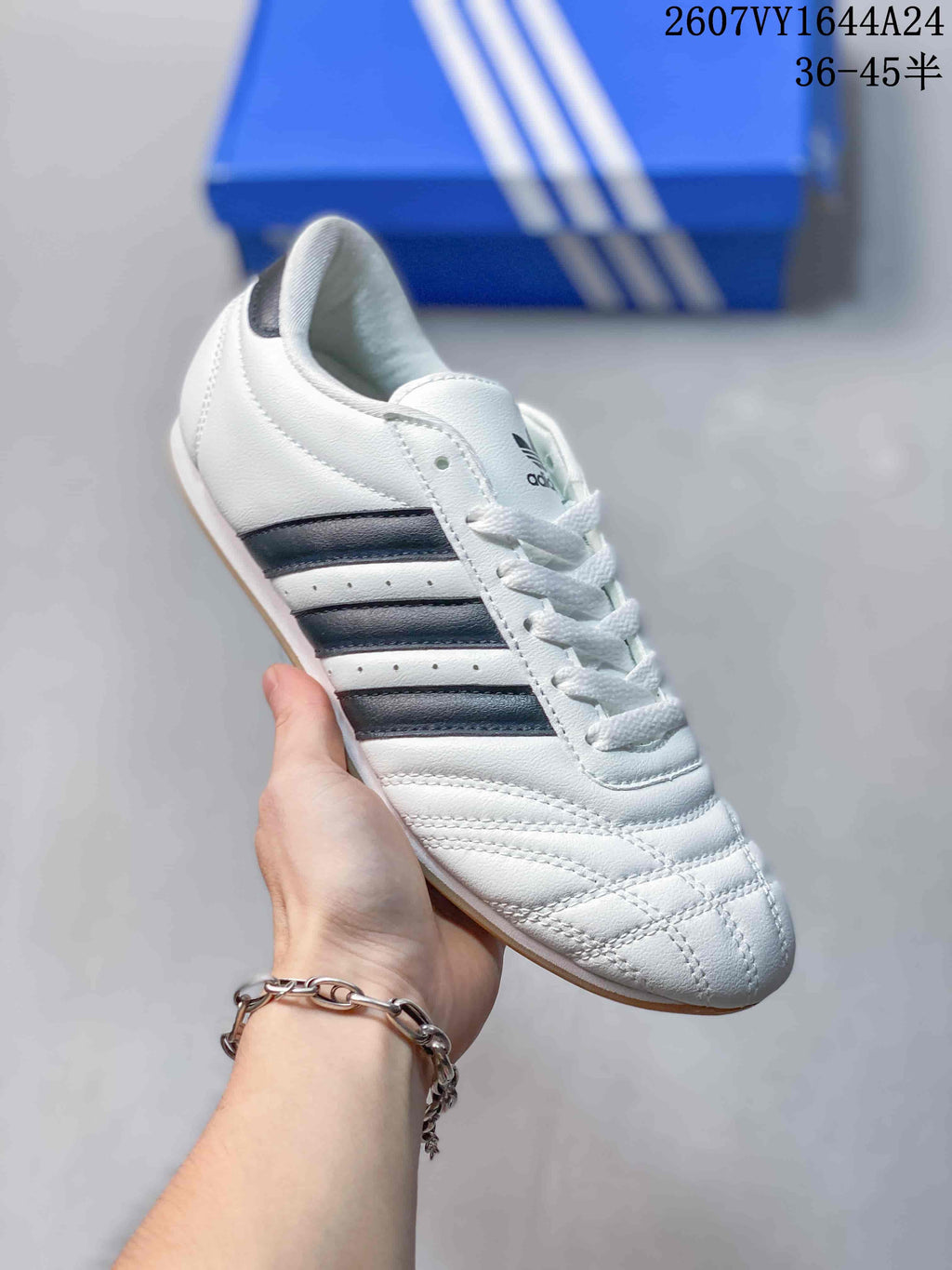 adidas Taekwondo Low-Top Sneakers White Navy Gum 2607VY1644A24