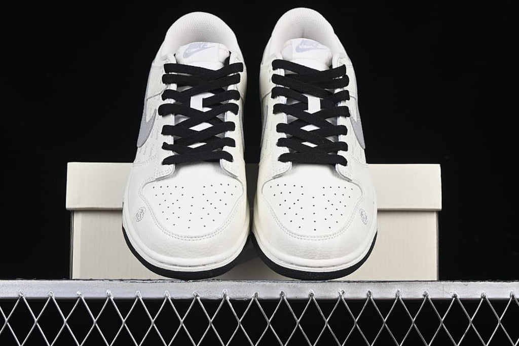Nike Dunk Low Stüssy White Grey Sneakers DJ2024-054