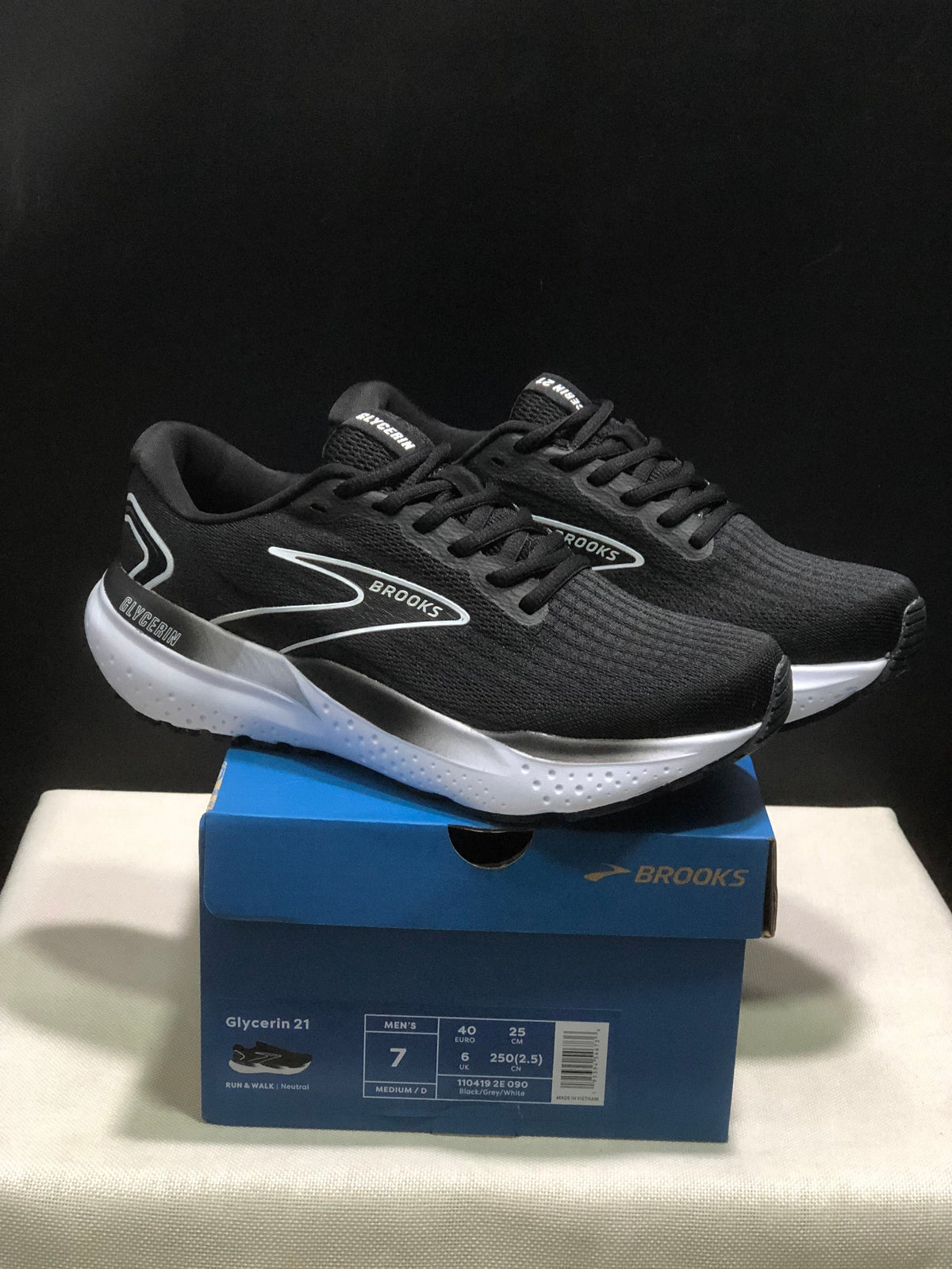 Brooks Glycerin 21 Running Shoes Black Grey White
