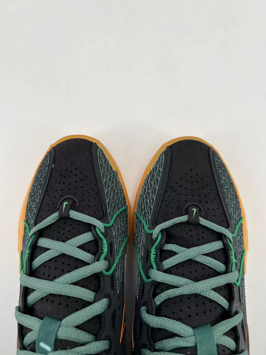 Nike GT Cut 3 Basketball Shoes Black Green DV2913-001