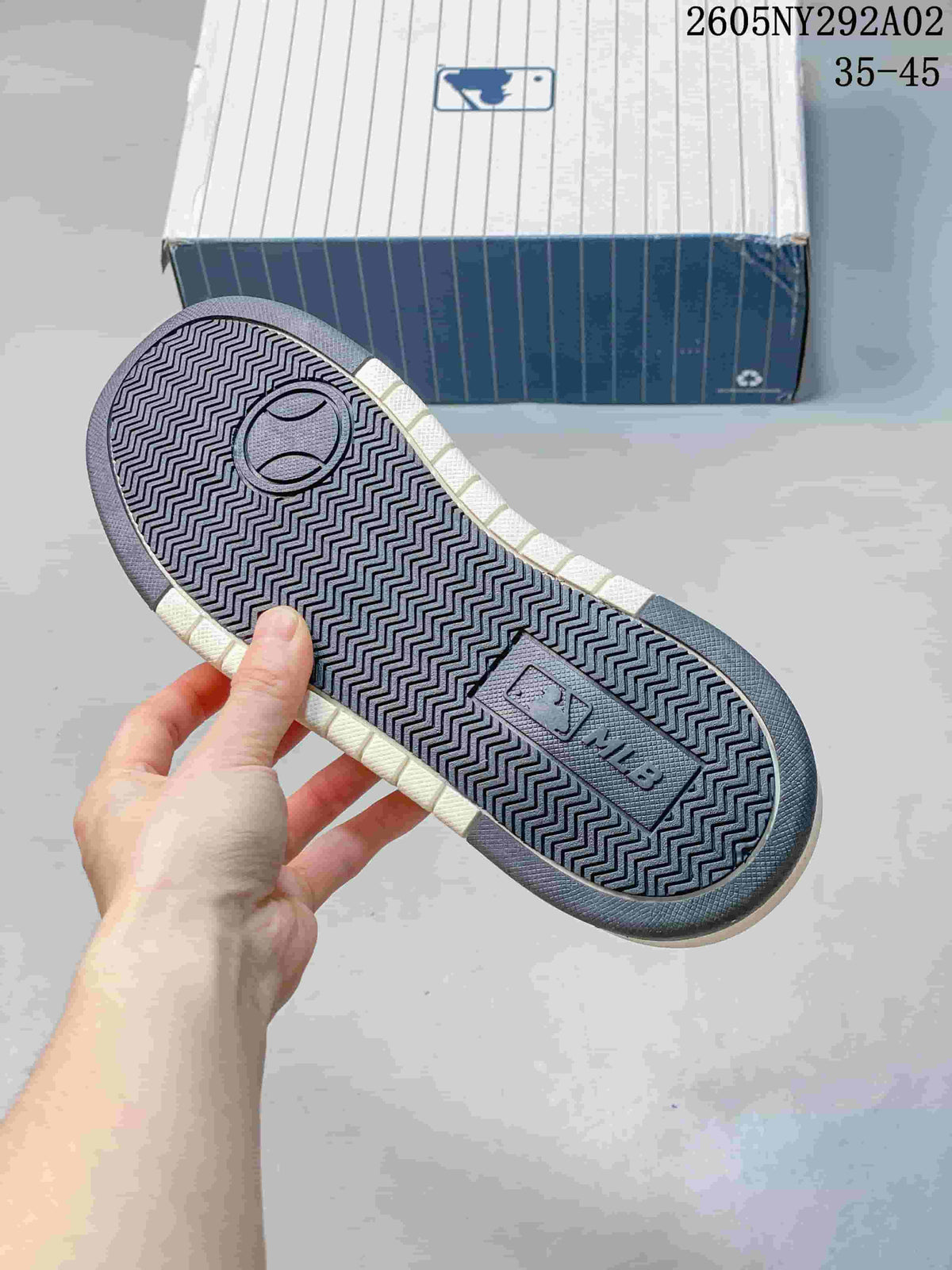 MLB Chunky Liner Low-Top Sneakers in White and Navy