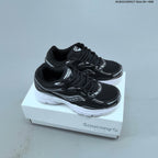 Saucony ProGrid Omni 9 Retro Running Sneakers