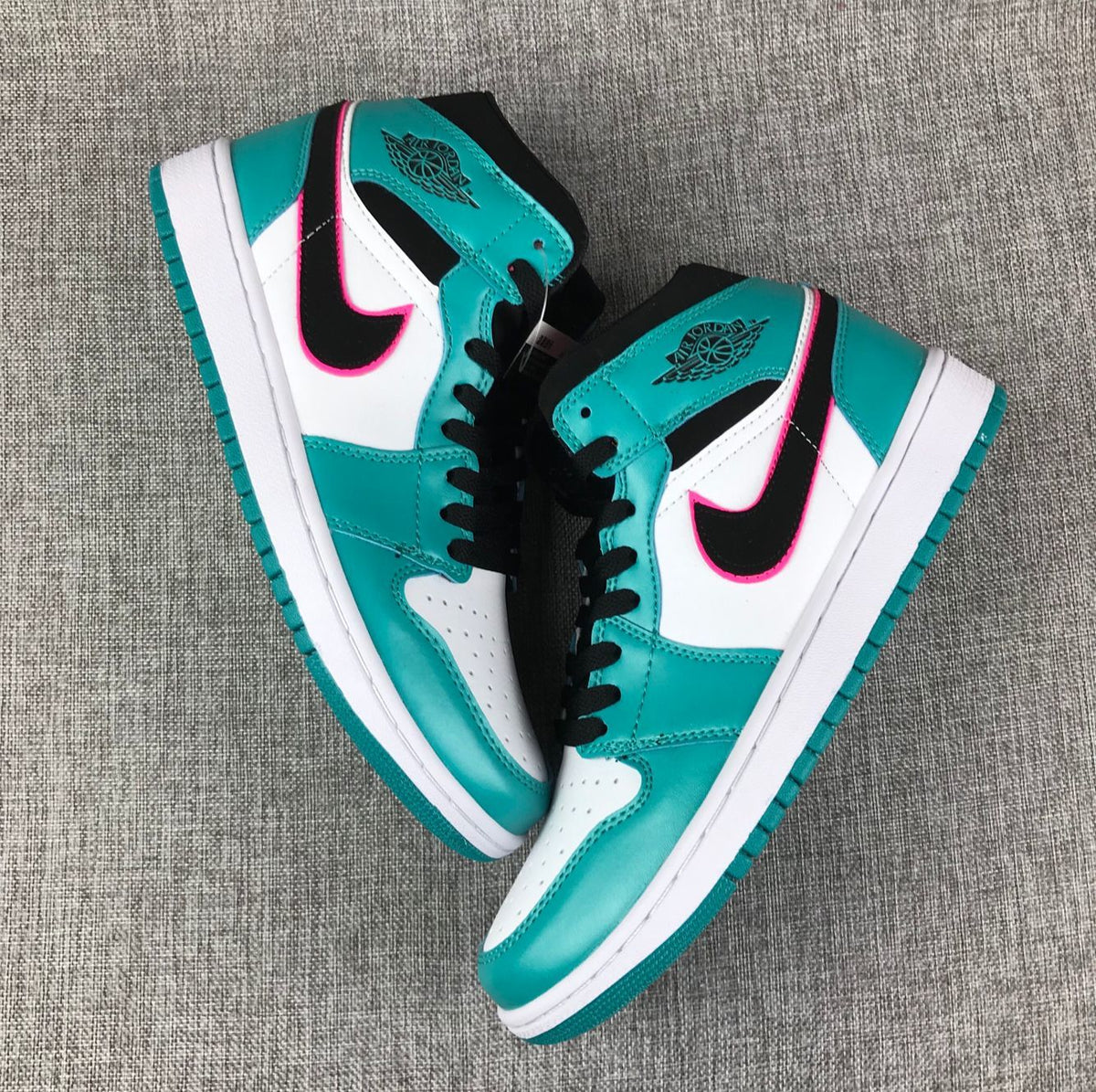 Air Jordan 1 Mid South Coast Sneakers 852542-306