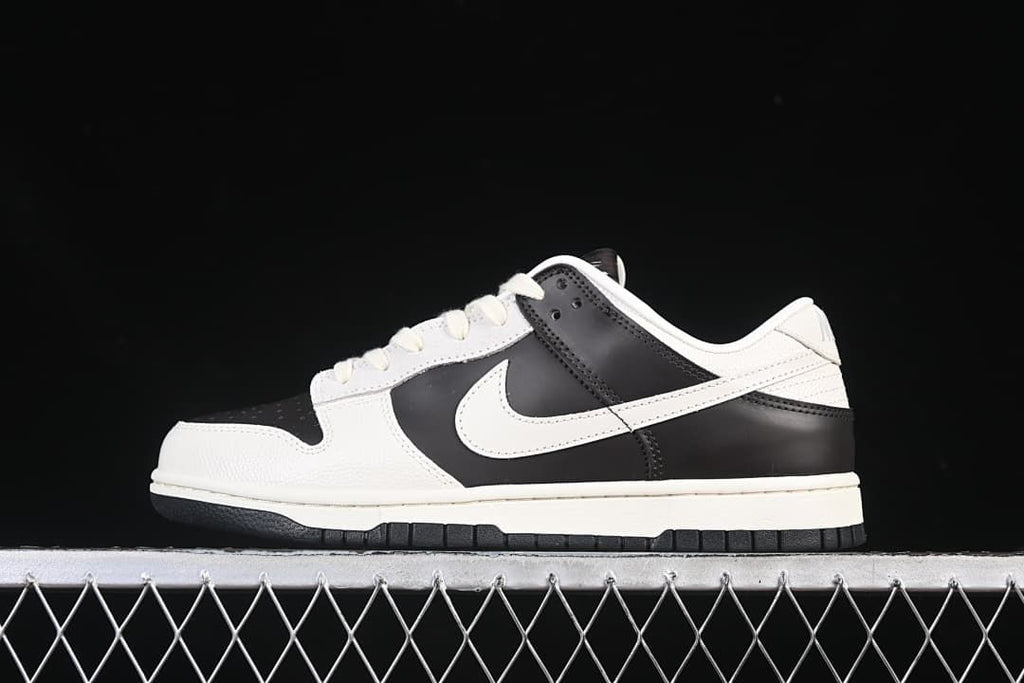Nike SB Dunk Low Black and White Sneaker IH7333-200