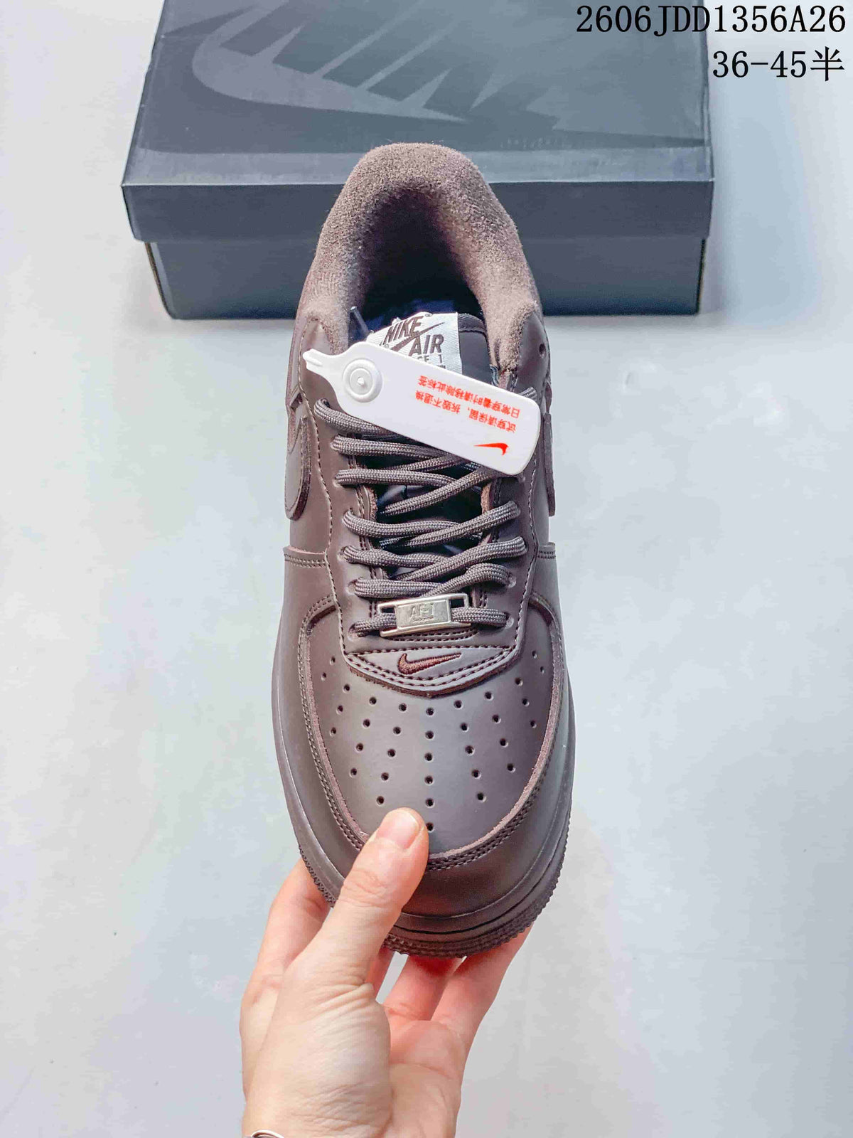 Nike Air Force 1 '07 Low-Top Sneakers in Brown