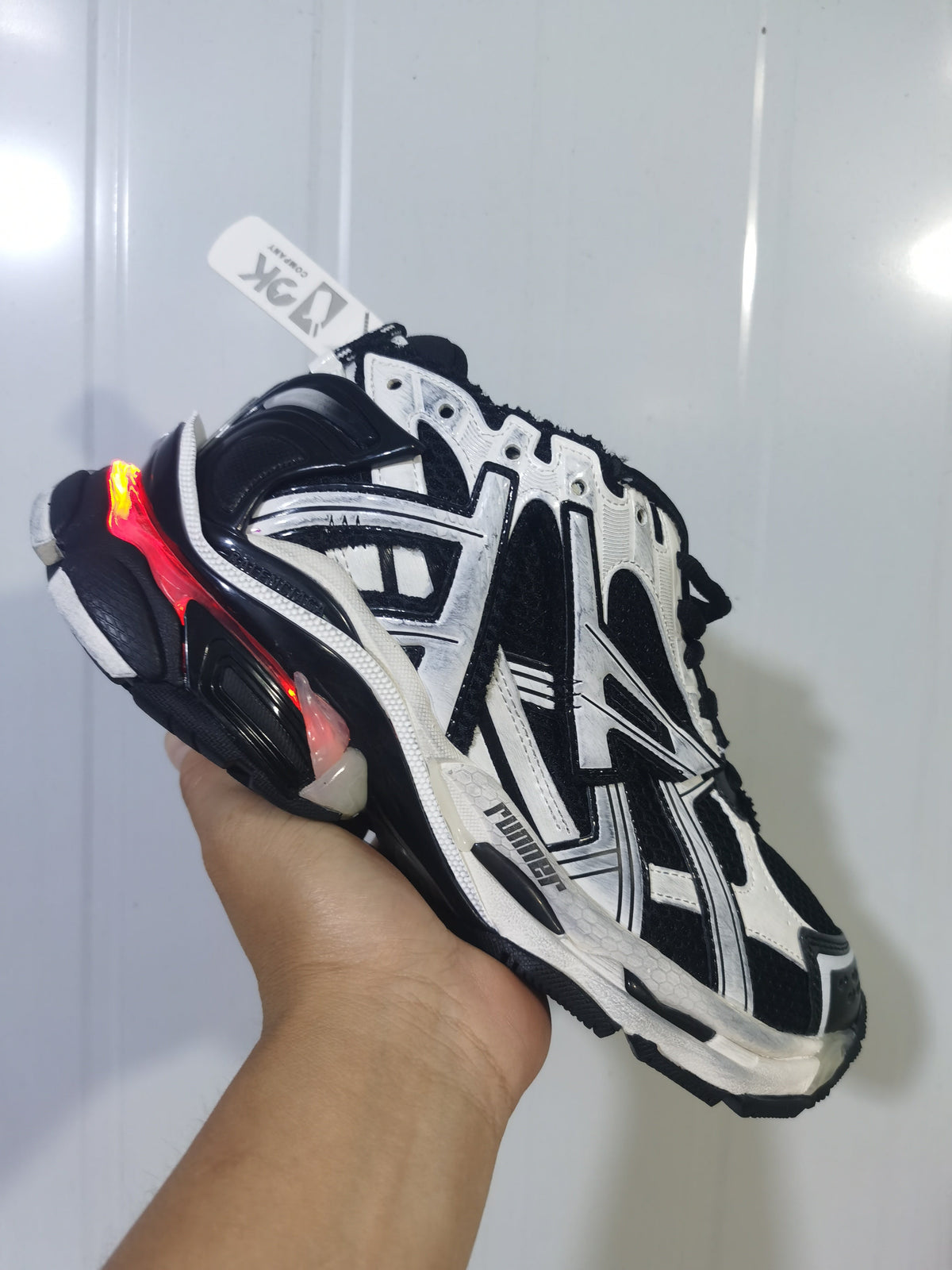 Puma 9010 Runner Sneakers White Black