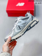 New Balance 410 V5 Grey Low-Top Trail Sneakers 712330EWO