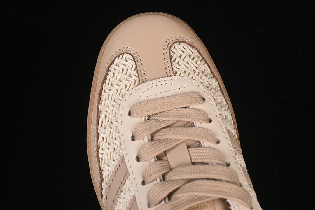 adidas Samba OG JR9446 Knit Sneakers in Beige