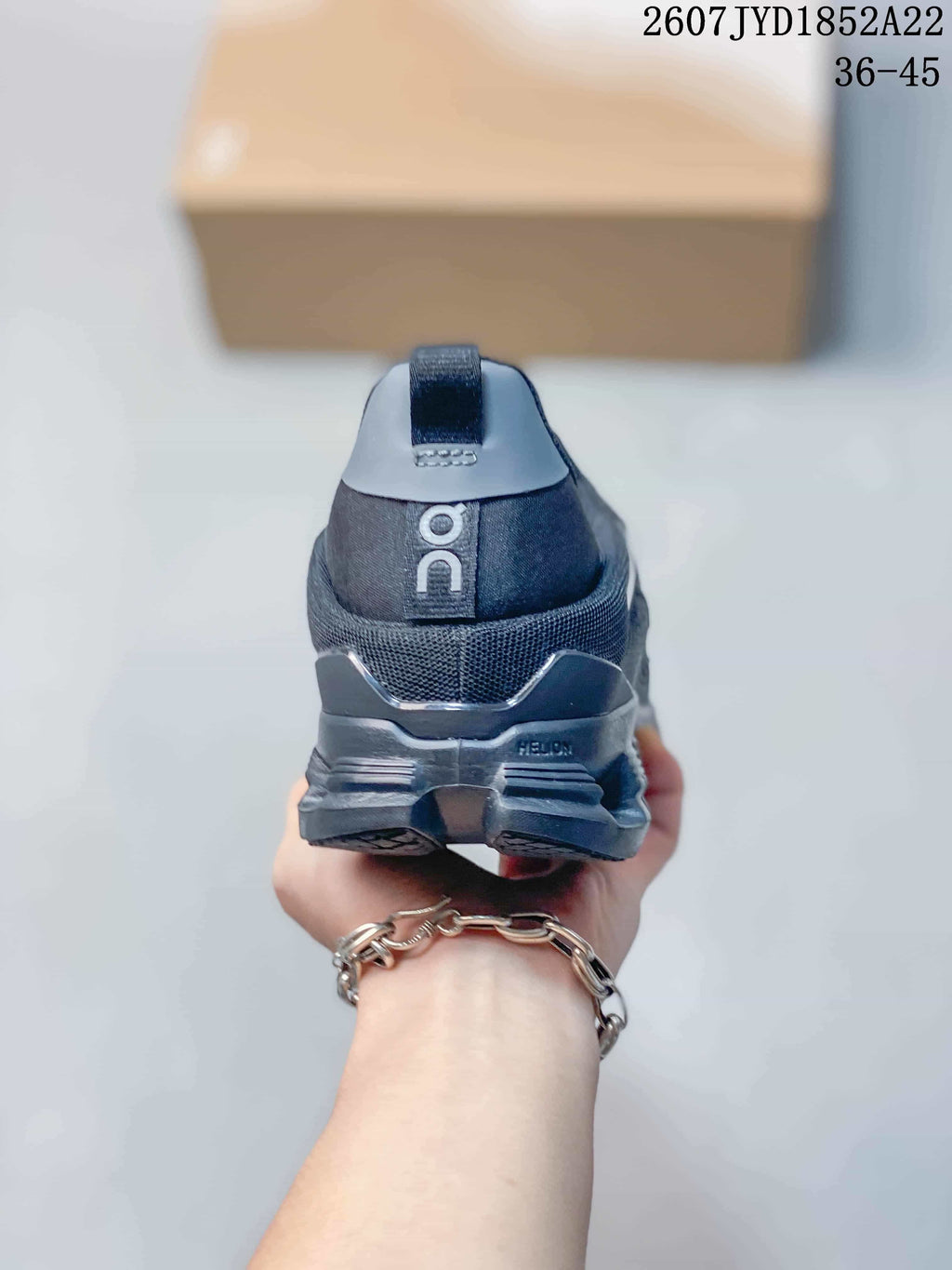 On Cloud X 4 Low-Top Sneakers Black 2607 TYD1852A22