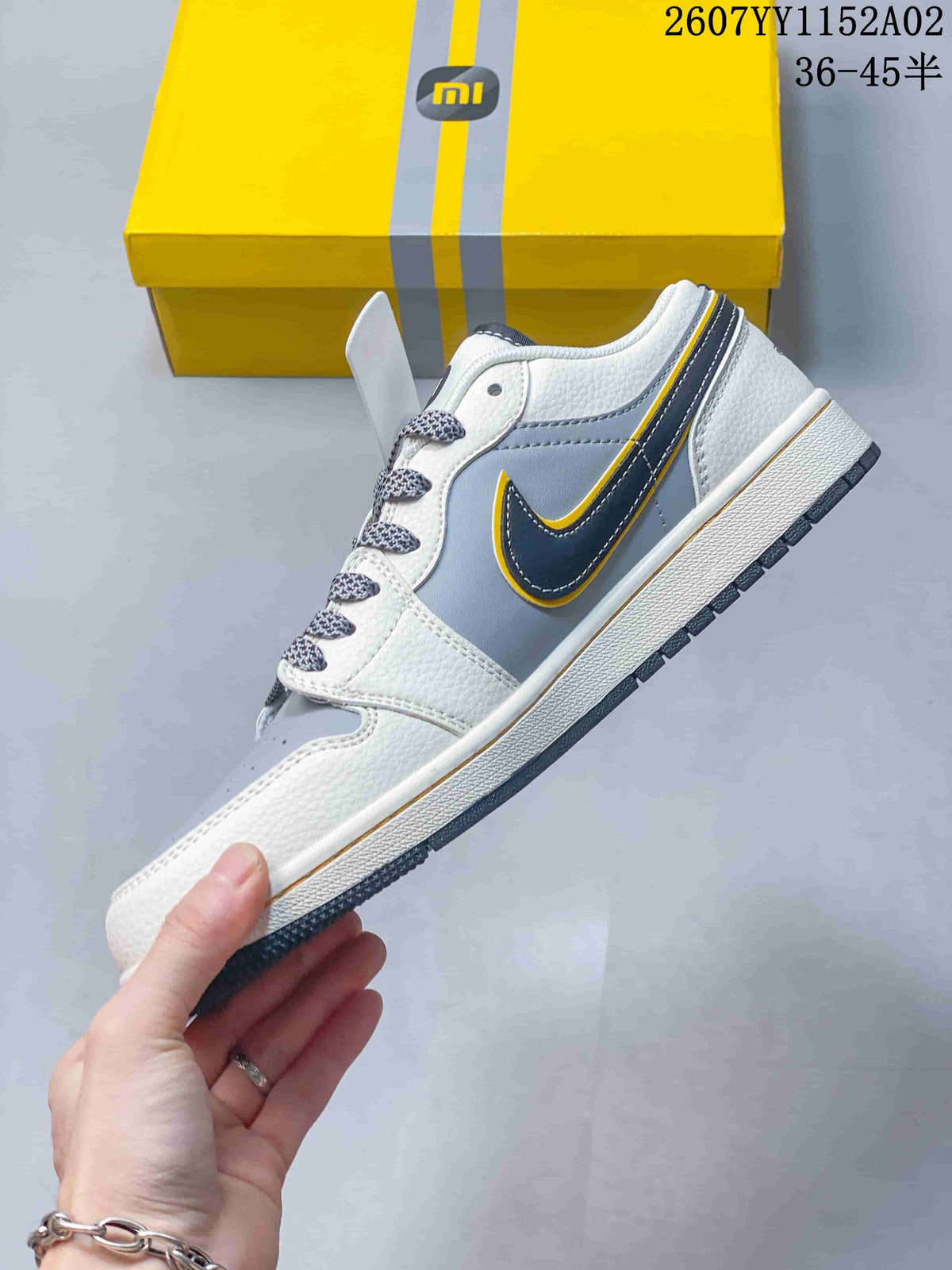 Jordan Air Jordan 1 Low SU7 Ultra Grey Sneakers