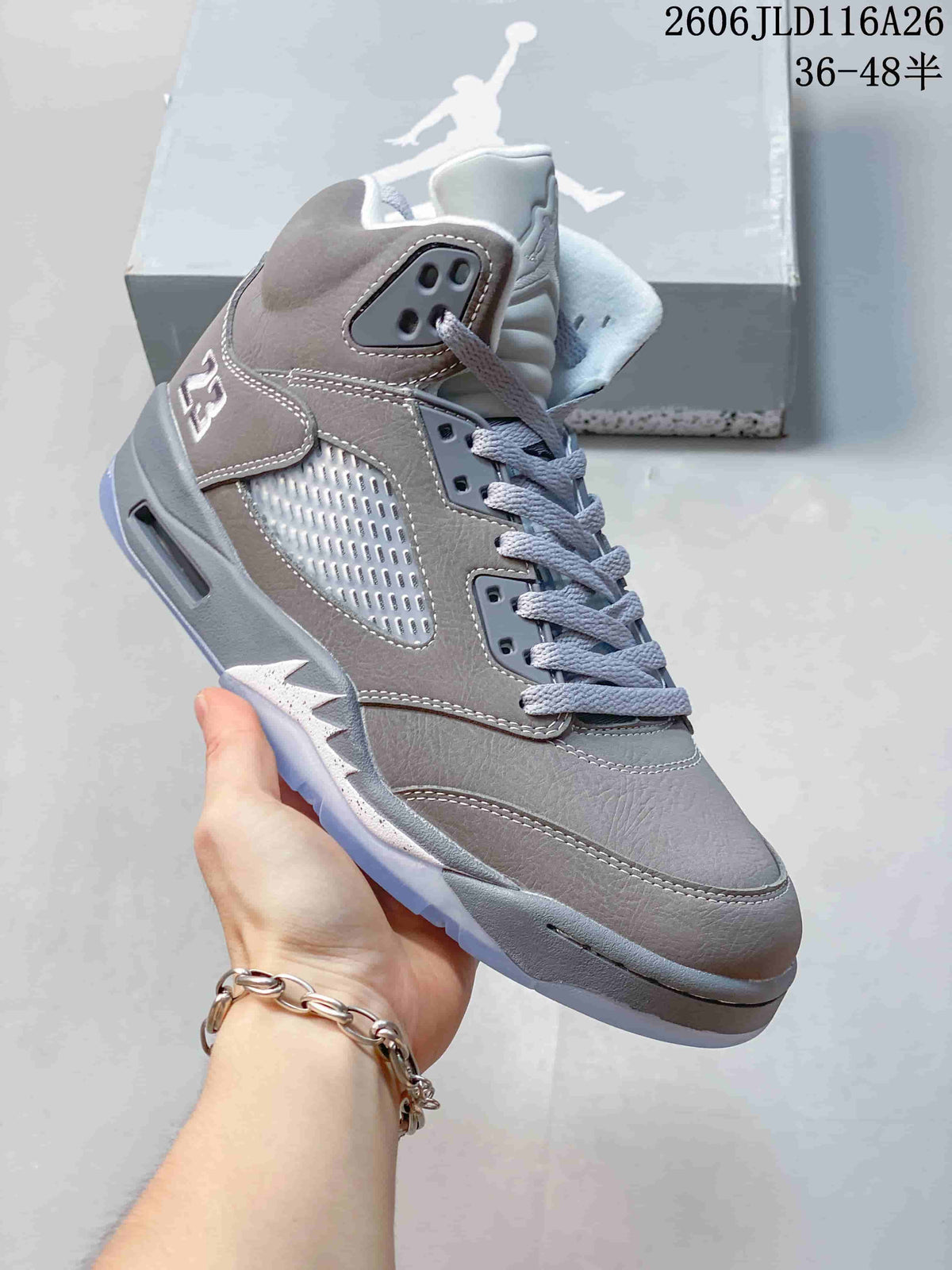 Jordan Air Jordan 5 Retro High Top Sneakers